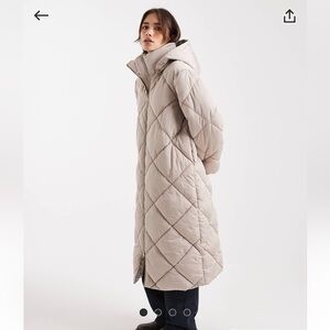 Miss Selfridge Quilted Hooded Maxi Puffer Coat in Mocha